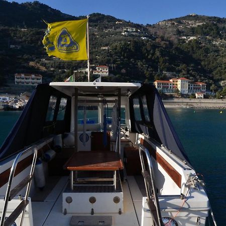 Hotel Internazionale Finale Ligure Esterno foto