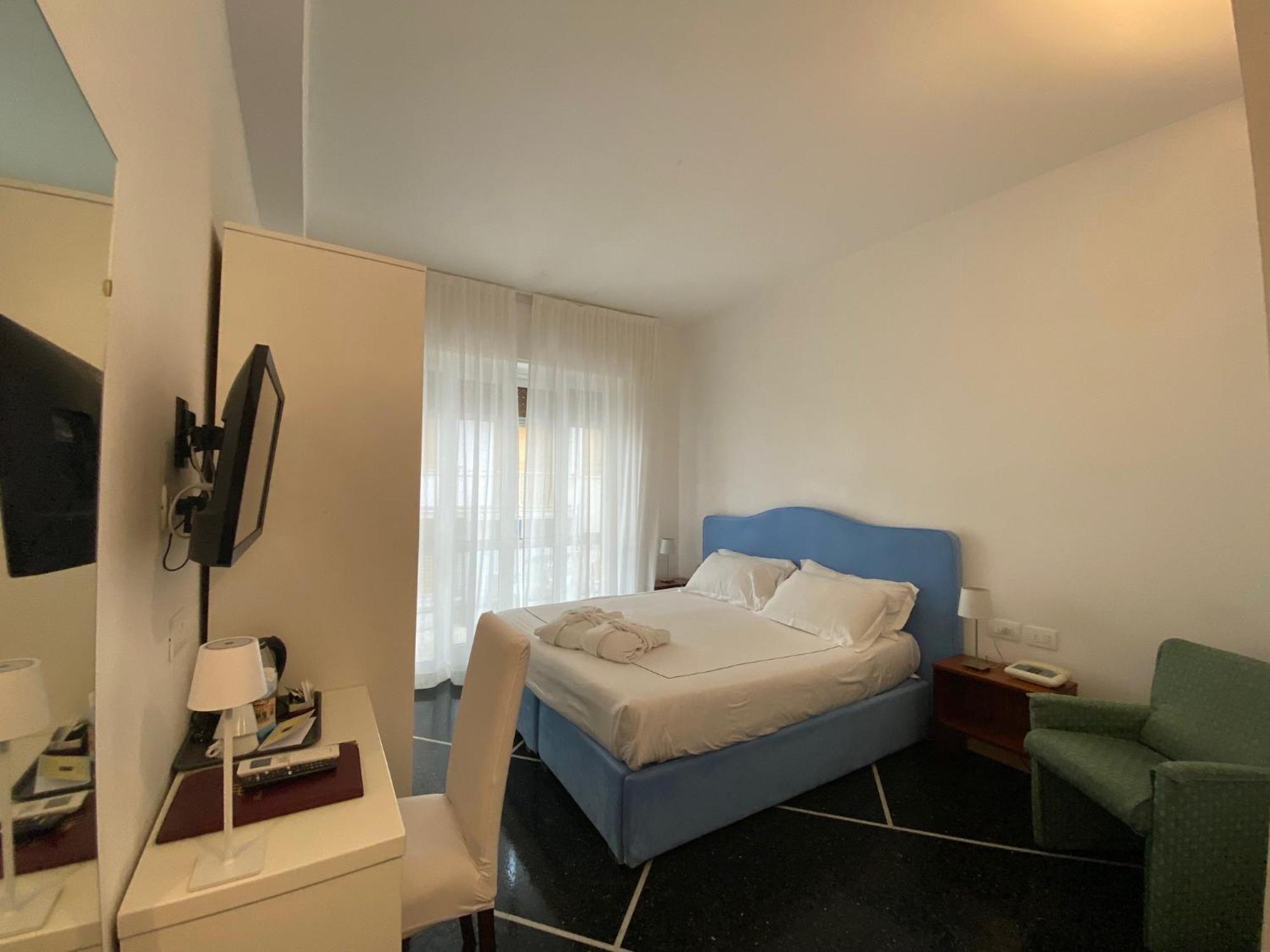 Hotel Internazionale Finale Ligure Esterno foto