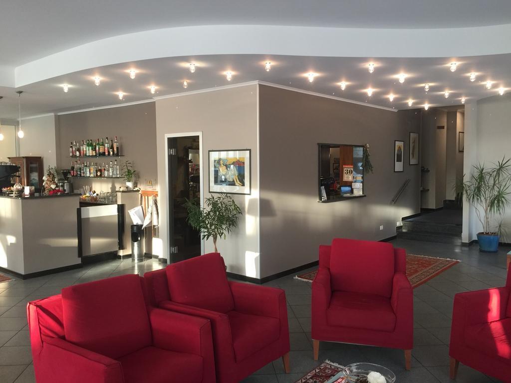 Hotel Internazionale Finale Ligure Esterno foto